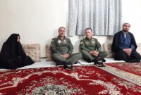 دیدار فرماندهان و خلبانان هوانیروز با خانواده شهدا در فارسان