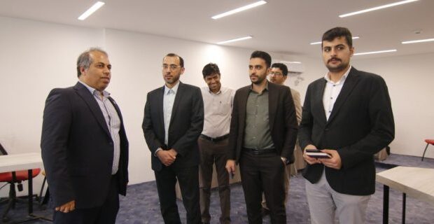 بازدید مدیر برنامه ملی اقتصاد دریامحور معاون فناوری ریاست جمهور از برج فناوری هرمز بازدید مدیر برنامه ملی اقتصاد دریامحور معاون فناوری ریاست جمهور از برج فناوری هرمز