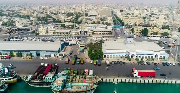 بیش از ۸.۵ میلیون تن کالا در بنادر غرب هرمزگان جابه‌جا شد