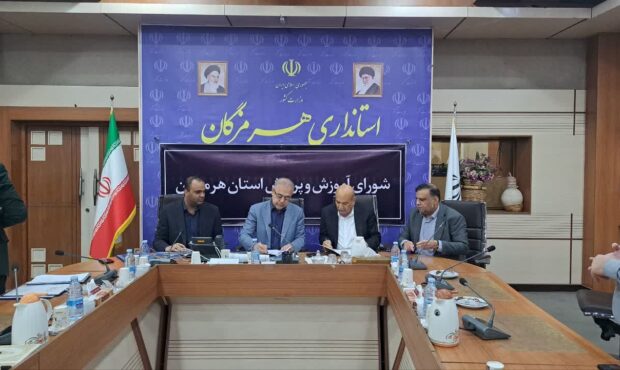 استاندار هرمزگان هم به جمع مدرسه سازان پیوست