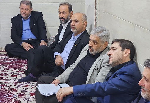 دیدار مدیرعامل سازمان بنادر با مادر یک شهید بنادر و دریانوردی هرمزگان دیدار مدیرعامل سازمان بنادر با مادر یک شهید بنادر و دریانوردی هرمزگان