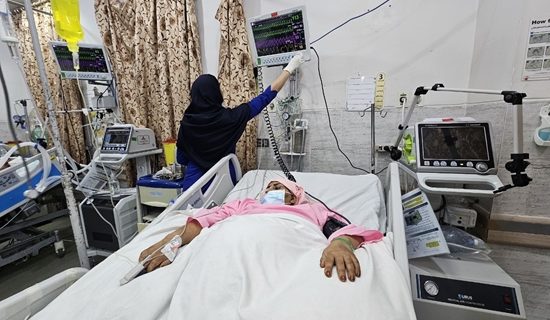 نجات معجزه آسای جان یک زن باردار از مرگ حتمی در بیمارستان شهید محمدی بندرعباس نجات معجزه آسای جان یک زن باردار از مرگ حتمی در بیمارستان شهید محمدی بندرعباس