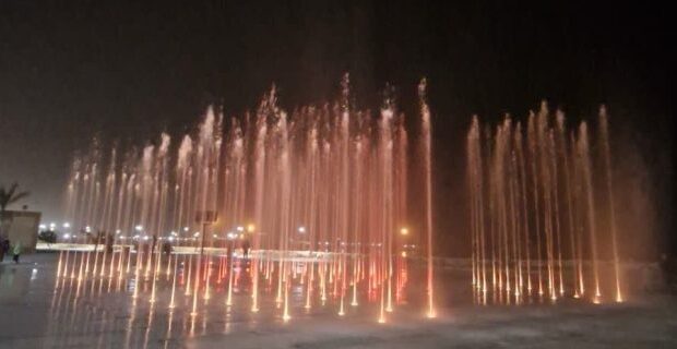رونمایی از بزرگترین آبنمای کف خشک کشور در بندرعباس رونمایی از بزرگترین آبنمای کف خشک کشور در بندرعباس