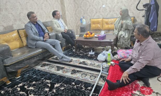 دیدار و تجلیل از جانبازان دوران دفاع مقدس شهرستان بندرعباس دیدار و تجلیل از جانبازان دوران دفاع مقدس شهرستان بندرعباس