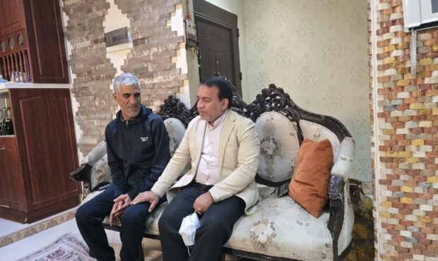 دیدار مدیرکل بنیاد هرمزگان با جانبازان سرافراز شهرستان بندرعباس دیدار مدیرکل بنیاد هرمزگان با جانبازان سرافراز شهرستان بندرعباس