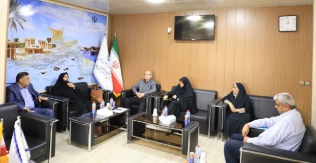 نشست مشترک مدیرکل آموزش و پرورش هرمزگان و معاون امور بینالملل و مدارس خارج از کشور نشست مشترک مدیرکل آموزش و پرورش هرمزگان و معاون امور بینالملل و مدارس خارج از کشور