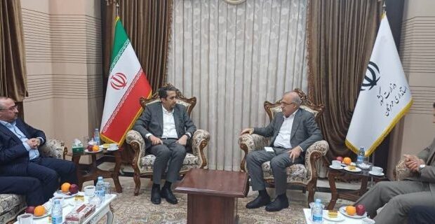 برگزاری جلسه استاندار هرمزگان با رئیس هیات عامل ایمیدرو برگزاری جلسه استاندار هرمزگان با رئیس هیات عامل ایمیدرو