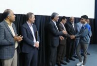 تجلیل از برگزیدگان جشنواره فرهنگی هنری در هرمزگان تجلیل از برگزیدگان جشنواره فرهنگی هنری در هرمزگان