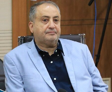 رئیس اتاق بازرگانی هرمزگان در دیدار با معاون اول رئیسجمهور خواستار رسیدگی فوری به مشکلات بندر شهید رجایی شد رئیس اتاق بازرگانی هرمزگان در دیدار با معاون اول رئیسجمهور خواستار رسیدگی فوری به مشکلات بندر شهید رجایی شد