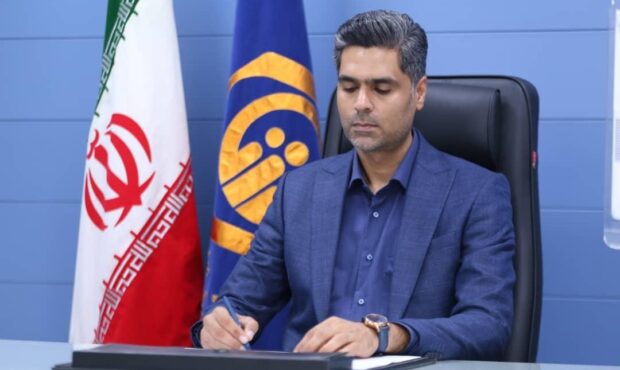 پیام تبریک عباس اکبری مدیر کل تامین اجتماعی استان هرمزگان بمناسبت فرارسیدن روز جهانی کارگر پیام تبریک عباس اکبری مدیر کل تامین اجتماعی استان هرمزگان بمناسبت فرارسیدن روز جهانی کارگر