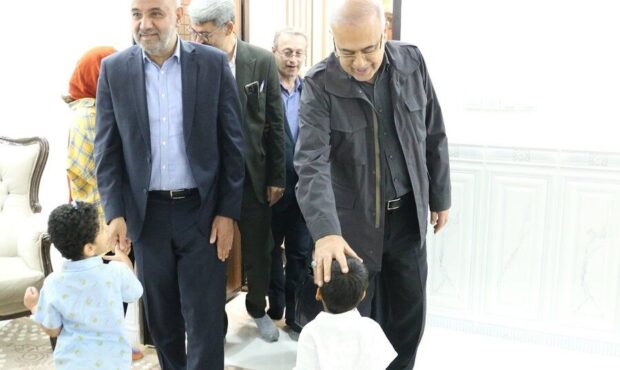 دیدار وزیر تعاون، کار و رفاه اجتماعی با دختران کمتوان ذهنی مرکز بیتالنبی(ص) بندرعباس در آستانه دهه کرامت دیدار وزیر تعاون، کار و رفاه اجتماعی با دختران کمتوان ذهنی مرکز بیتالنبی(ص) بندرعباس در آستانه دهه کرامت