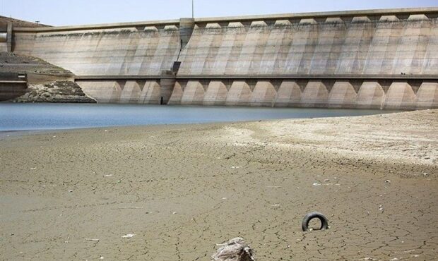 ذخیره آب سدهای هرمزگان به صفر رسیده است ذخیره آب سدهای هرمزگان به صفر رسیده است