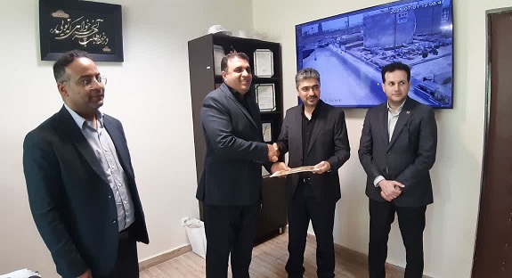 بازدید رئیس سازمان صمت هرمزگان و مدیرعامل شرکت شهرکهای صنعتی استان از شرکت قیر هرمز پارس
