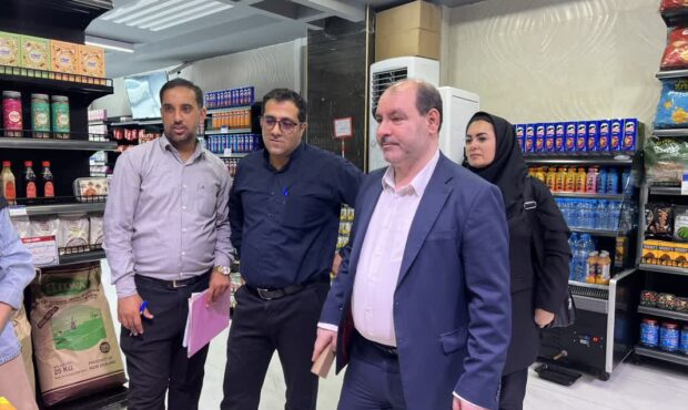 برخورد قاطع با فروش اجباری در فروشگاههای زنجیرهای بندرعباس برخورد قاطع با فروش اجباری در فروشگاههای زنجیرهای بندرعباس