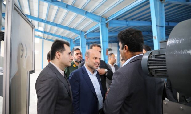 افتتاح کارخانه تولید آب آشامیدنی در هرمزگان توسط بسیج مهندسی صنعت و معدن کشور افتتاح کارخانه تولید آب آشامیدنی در هرمزگان توسط بسیج مهندسی صنعت و معدن کشور