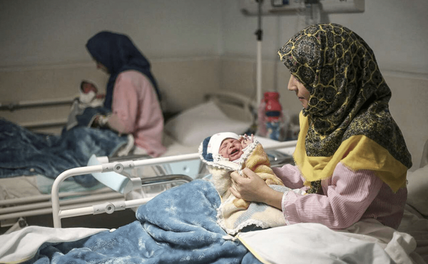 دولت کارت مادران باردار را در شب یلدا شارژ میکند دولت کارت مادران باردار را در شب یلدا شارژ میکند